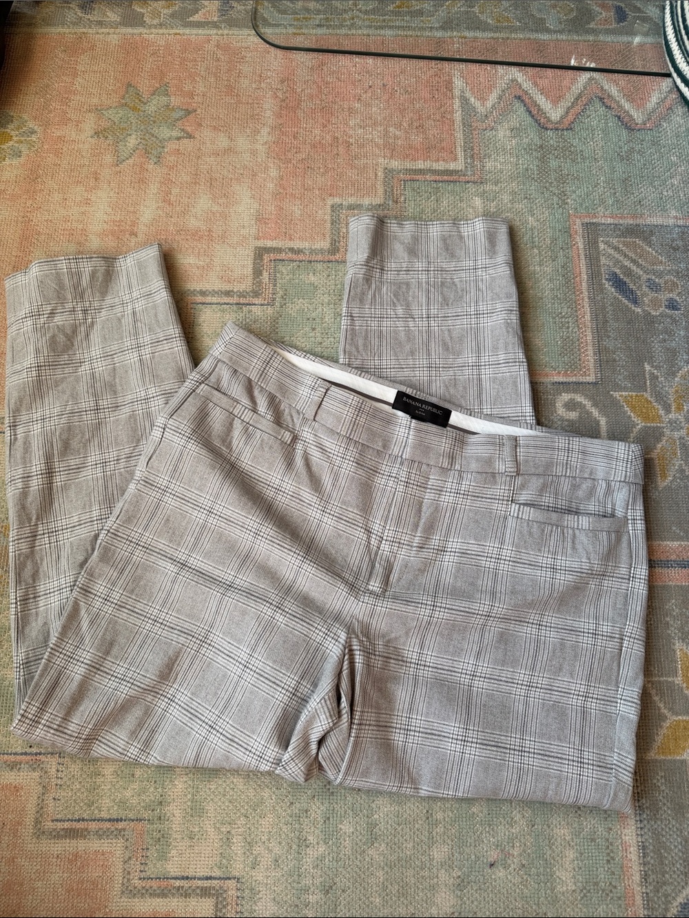 Women’s Light Gray Plaid Banana Republic Sloan Dress Pants